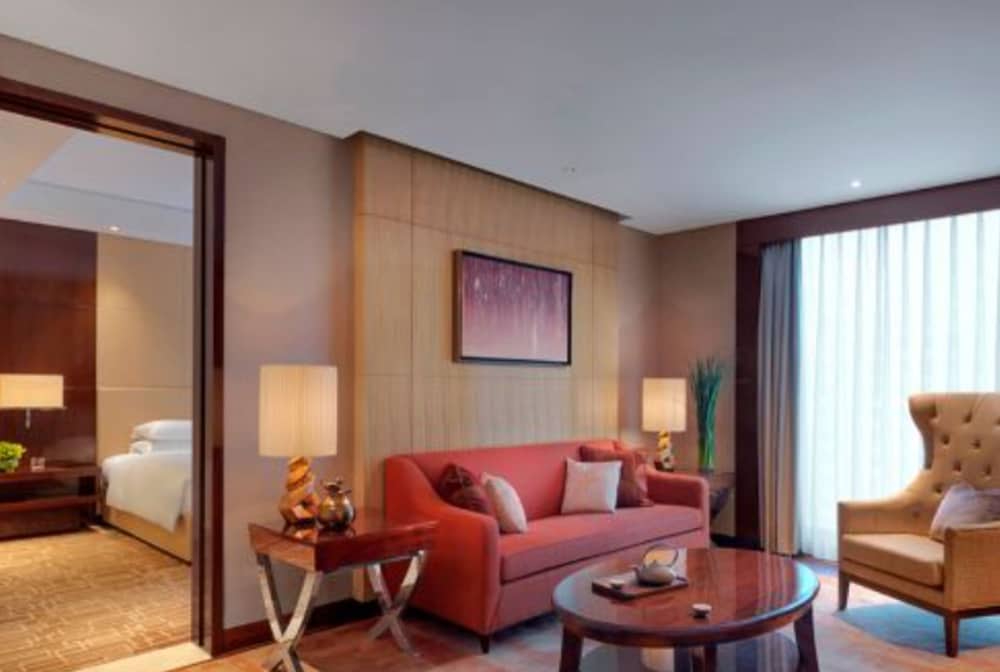 Regency, Suite - Photo 2