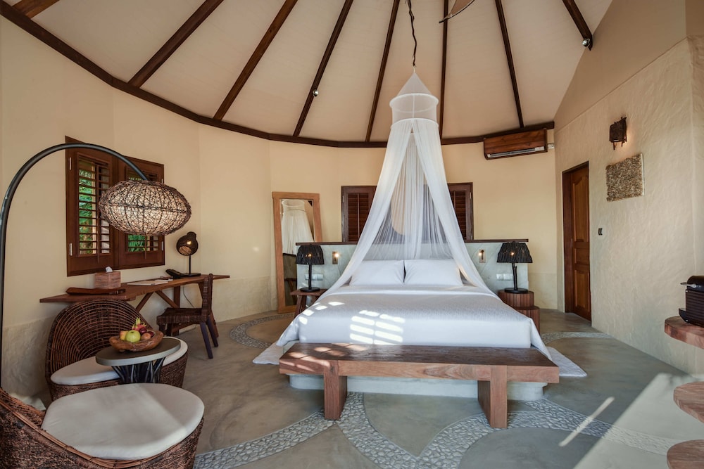 Villa, Beach View, Beachside - Photo 7
