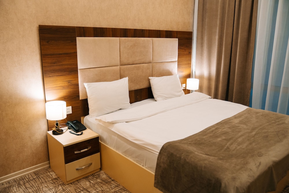 Standard Double Room, 1 King Bed, Non Smoking - Photo 21