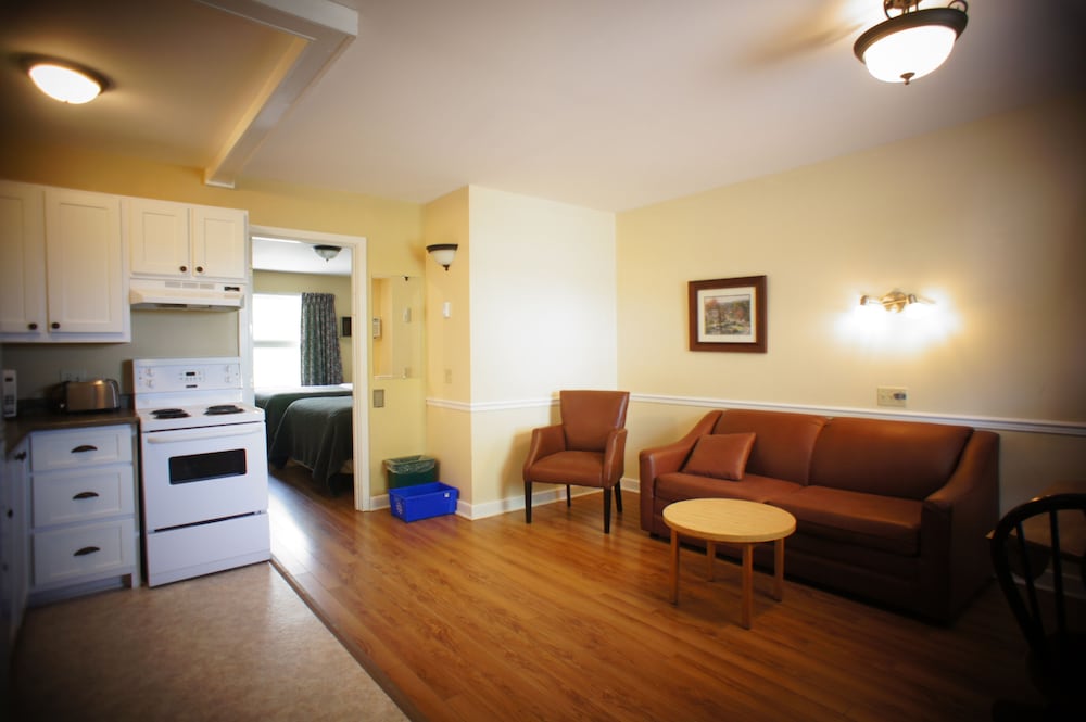 Suite, 2 Double Beds, Non Smoking, Kitchen photo 1