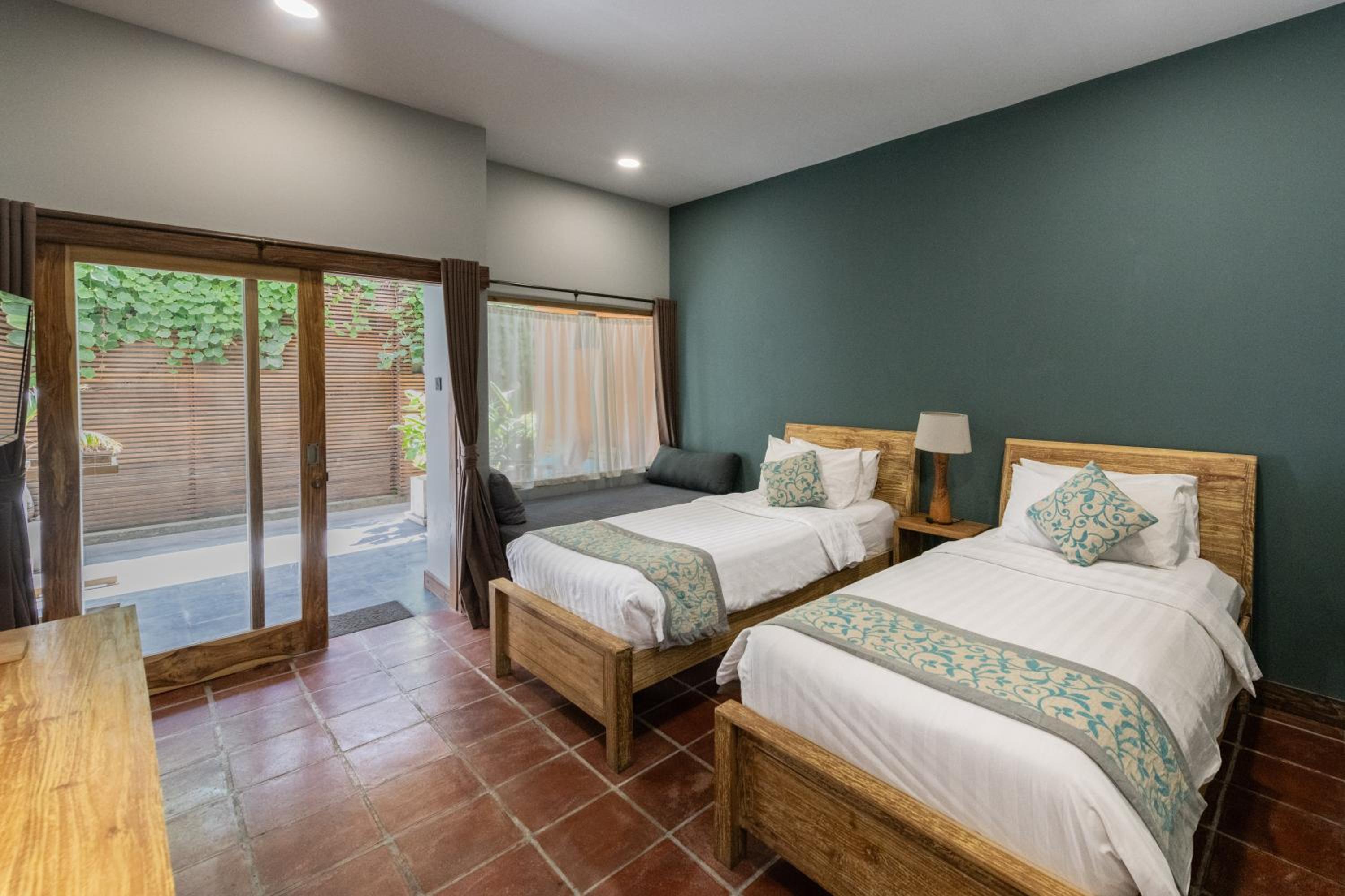 Economy Twin Room