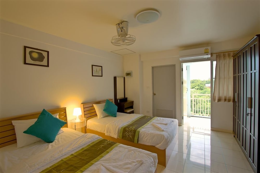 Standard Twin Room photo 1