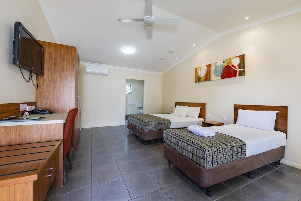 Accessible Twin Suite photo 1