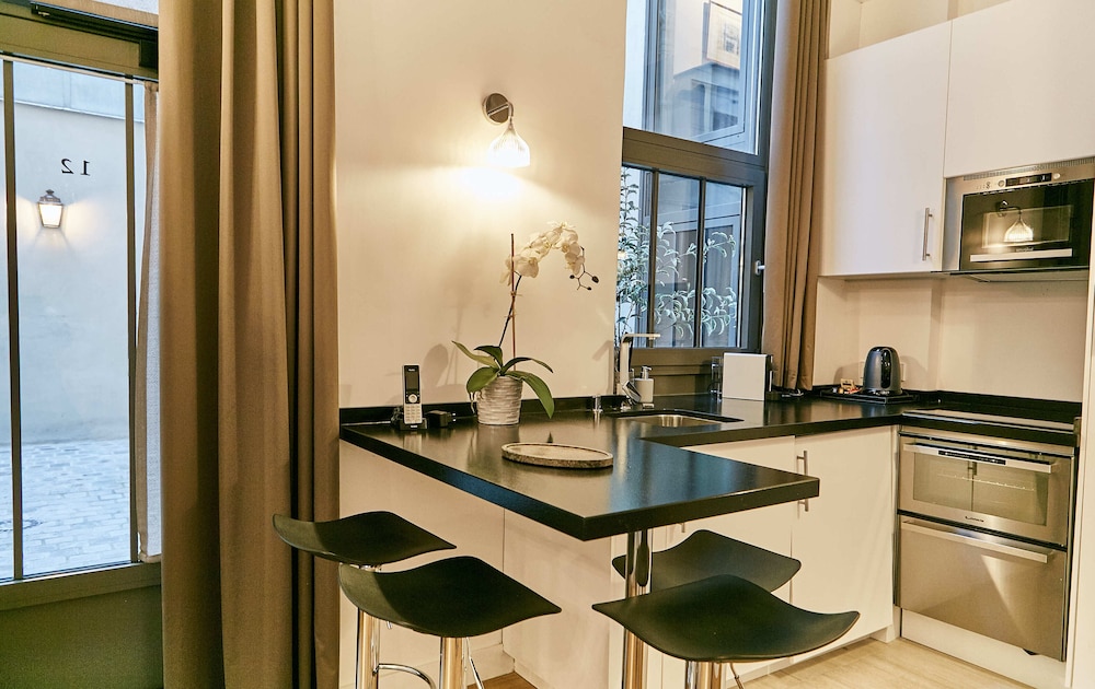 Apartment, Ground Floor photo 2