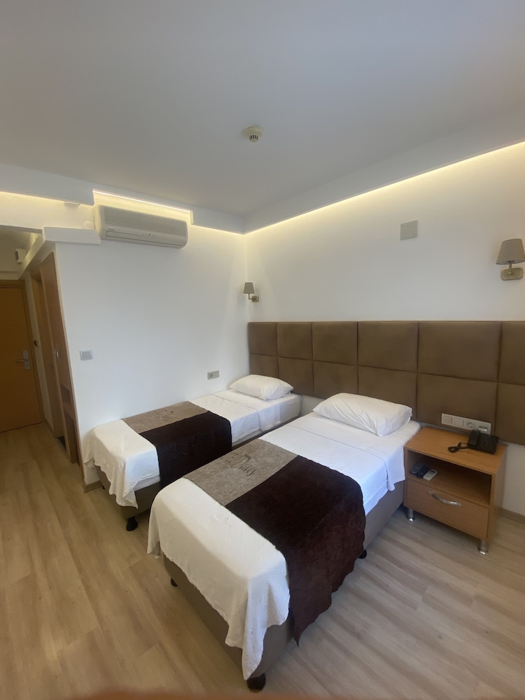Standard Single Room photo 3