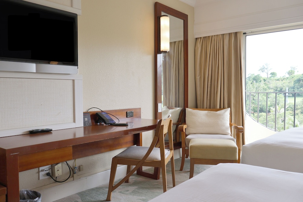 Room, 2 Double Beds, Accessible (Roll-in Shower) - Photo 2