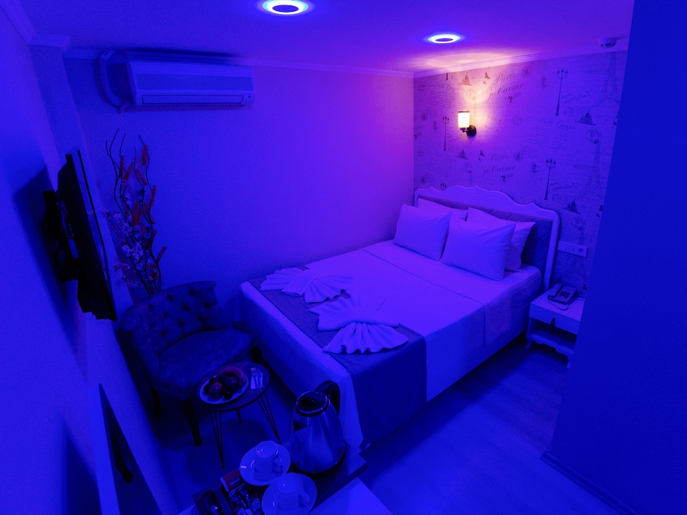 Economy Double Room photo 3