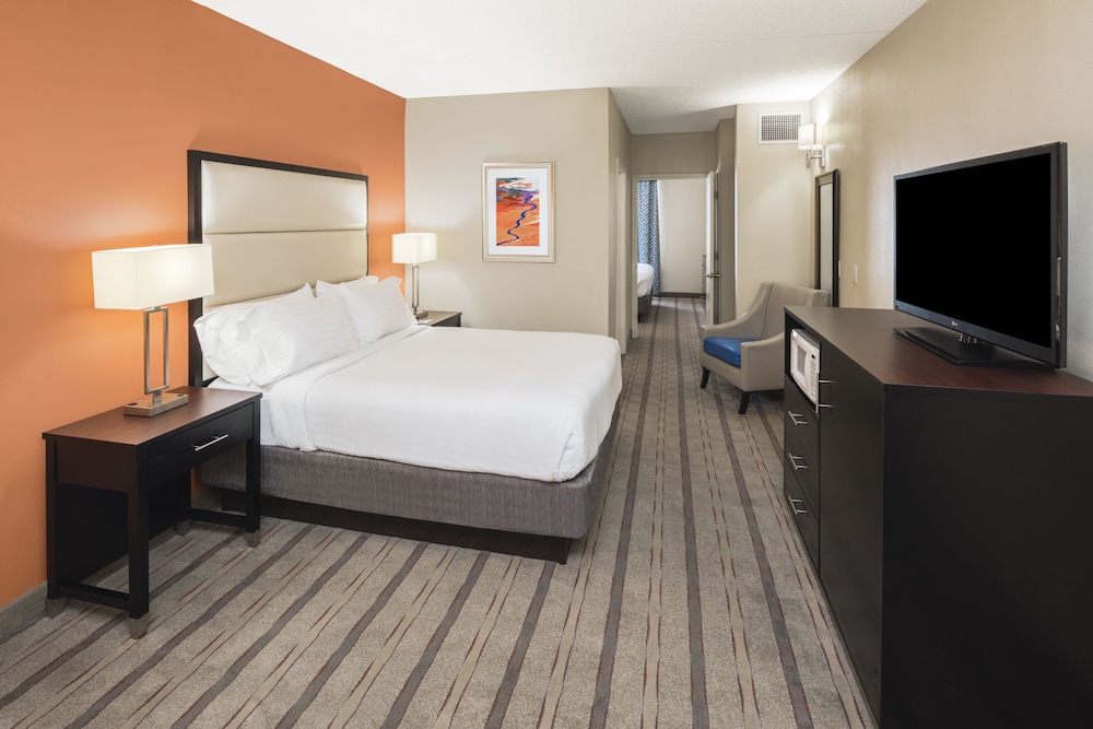 Suite, Multiple Beds