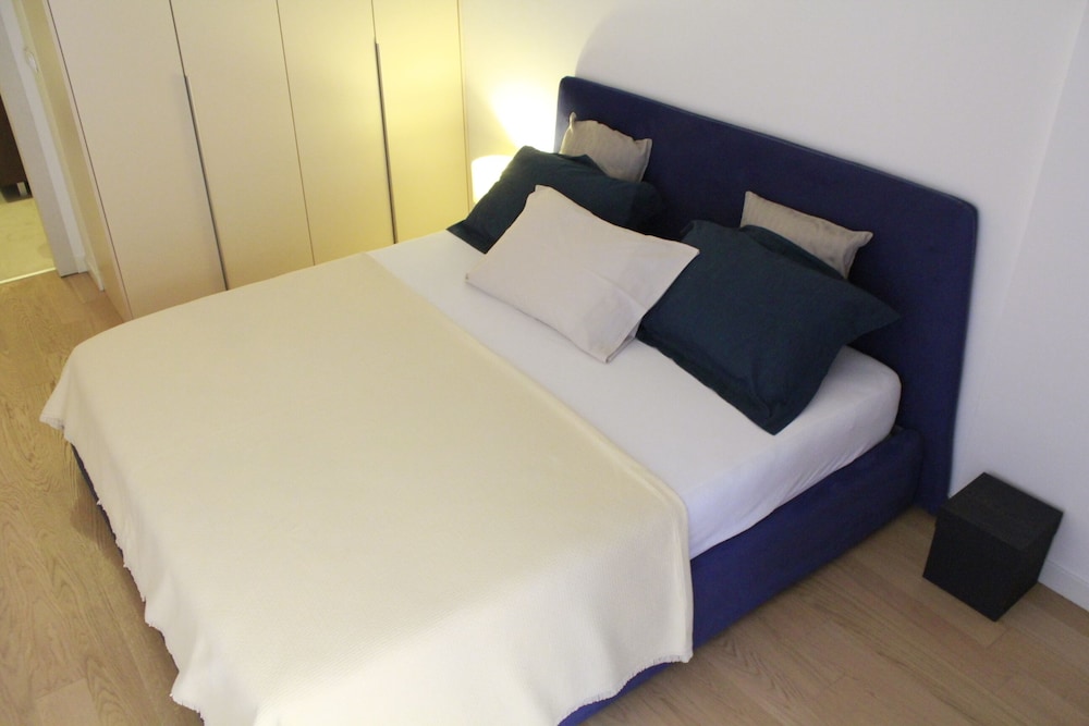 Basic Apartment, Multiple Beds, Courtyard View photo 2