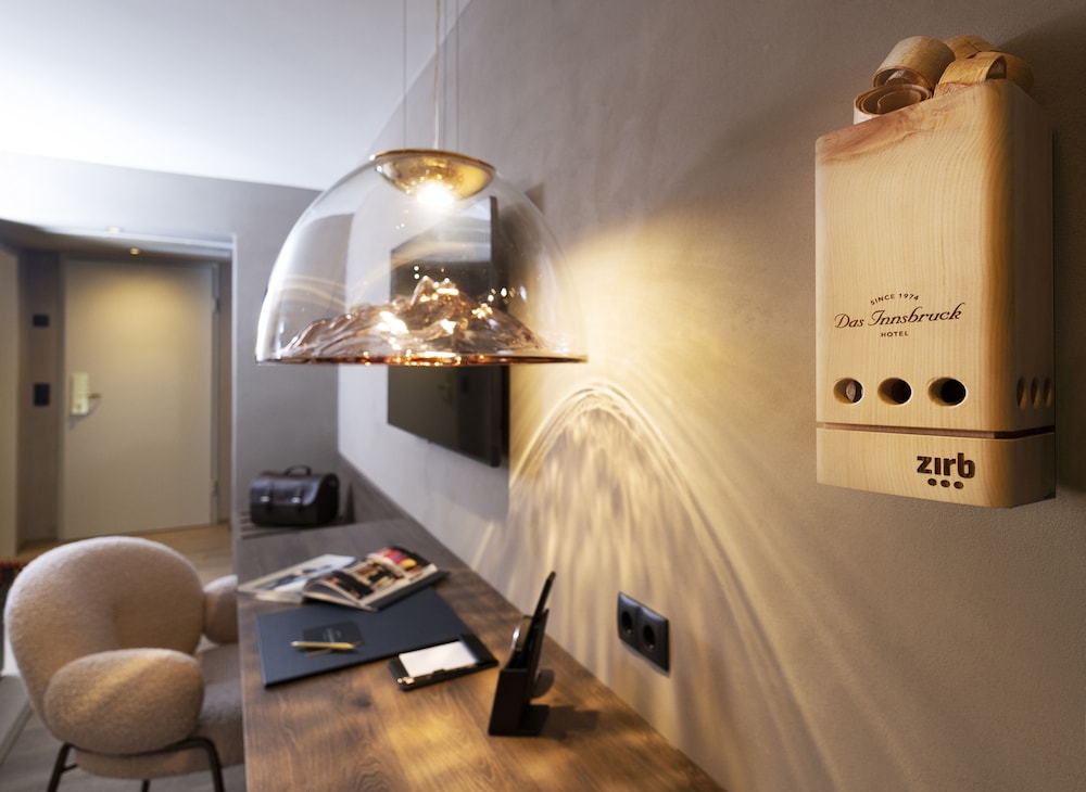 Design Double Room (Innsbruck) - Photo 4