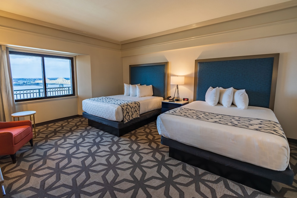 Executive Suite, 1 Bedroom, Non Smoking (2 Queens, East Tower) - Photo 3