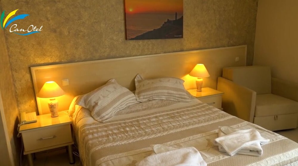 Deluxe Double or Twin Room, Balcony photo 1