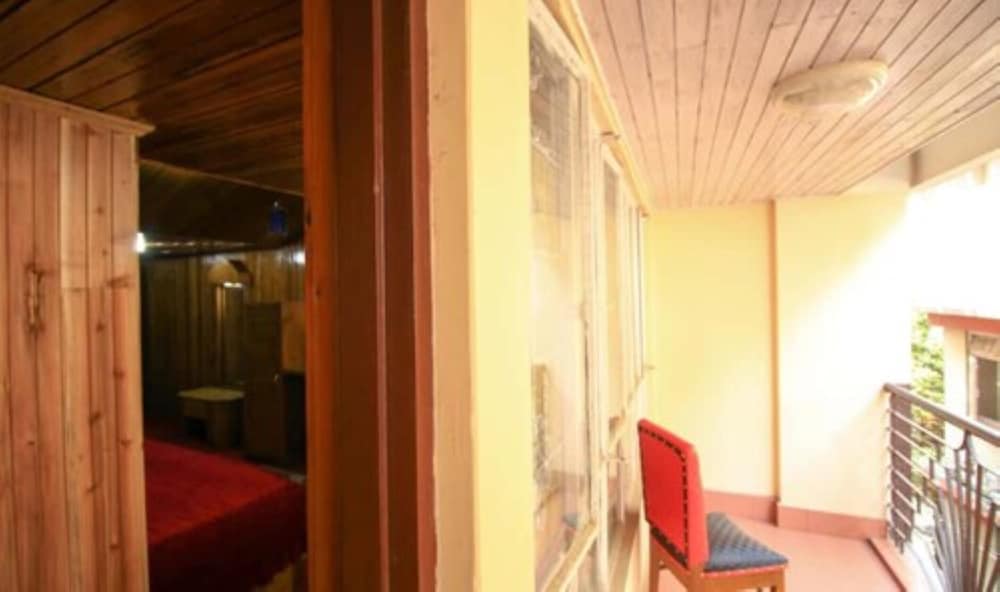 Premium Double Room - Photo 7