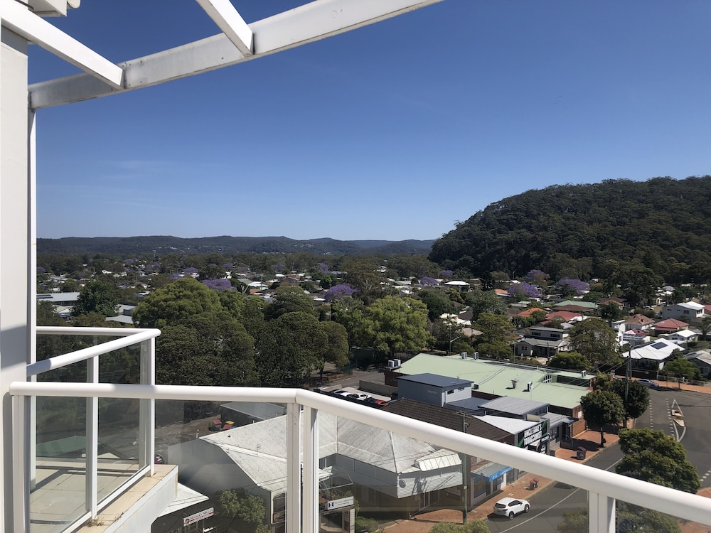 One Bedroom Top Floor with Walk in Shower