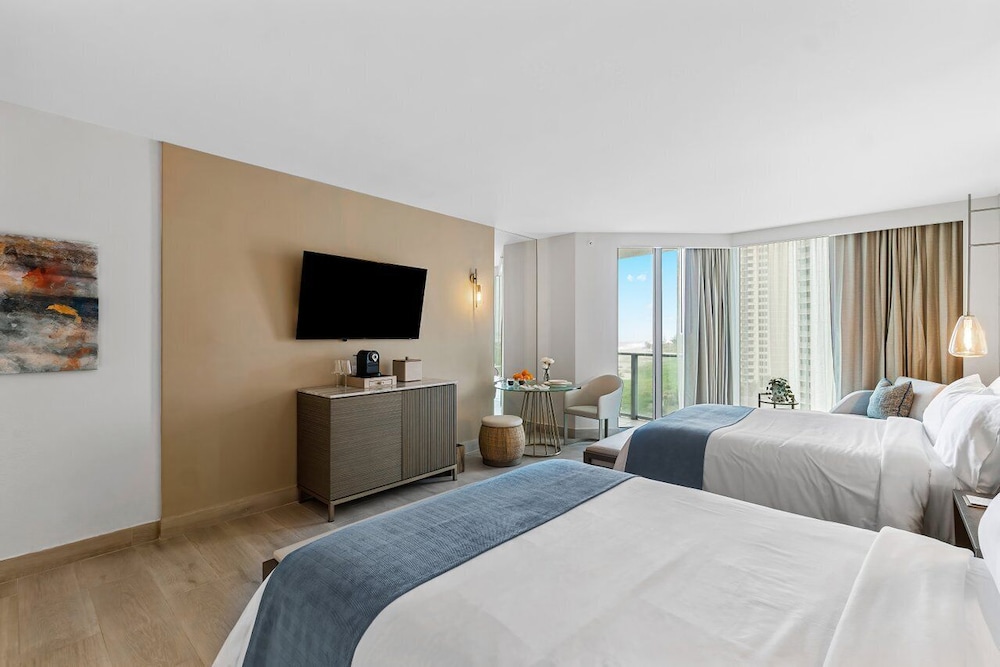Room, 2 Double Beds, Ocean View - Photo 2