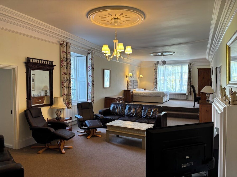 The Courtroom Suite photo 1