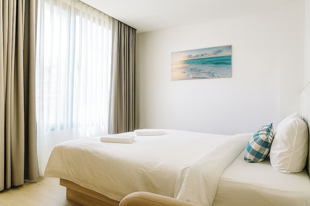 Deluxe Suite, Sea View