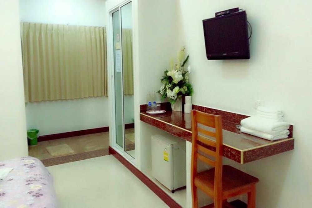 Standard Twin Room photo 3