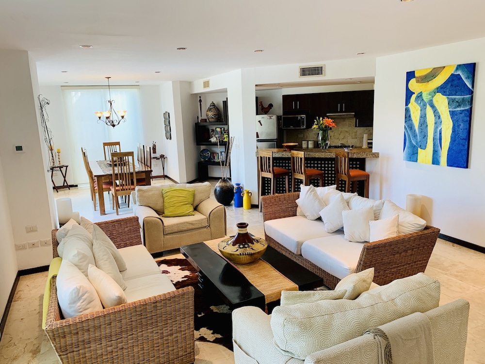 Condo Be 2 Bedrooms