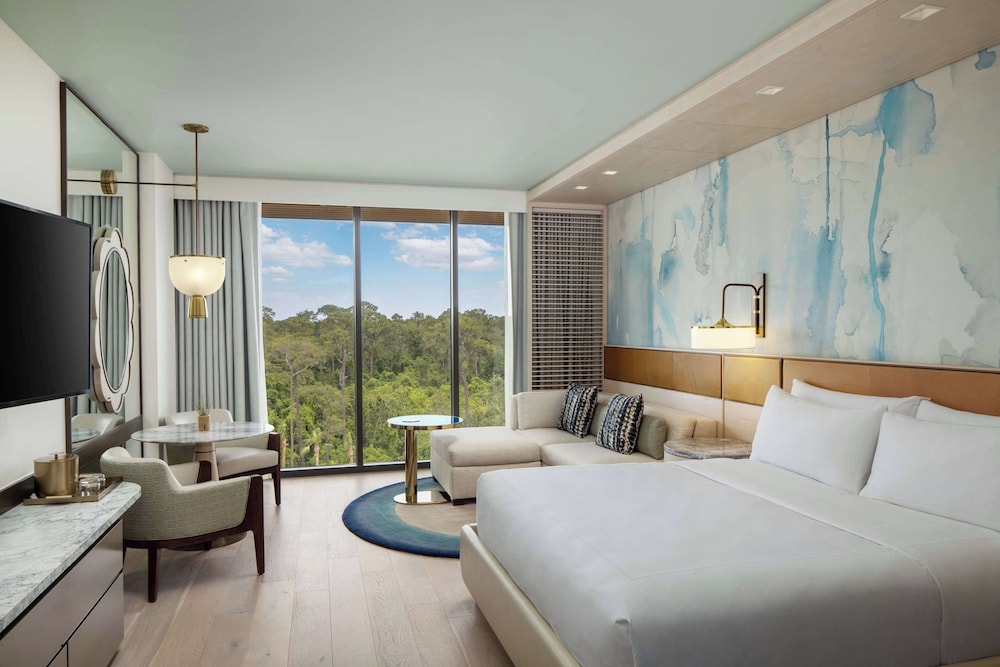 Room, 1 King Bed (Mobility, Transfer Shower)