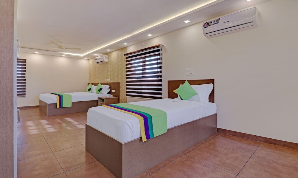 Deluxe Room - Photo 2