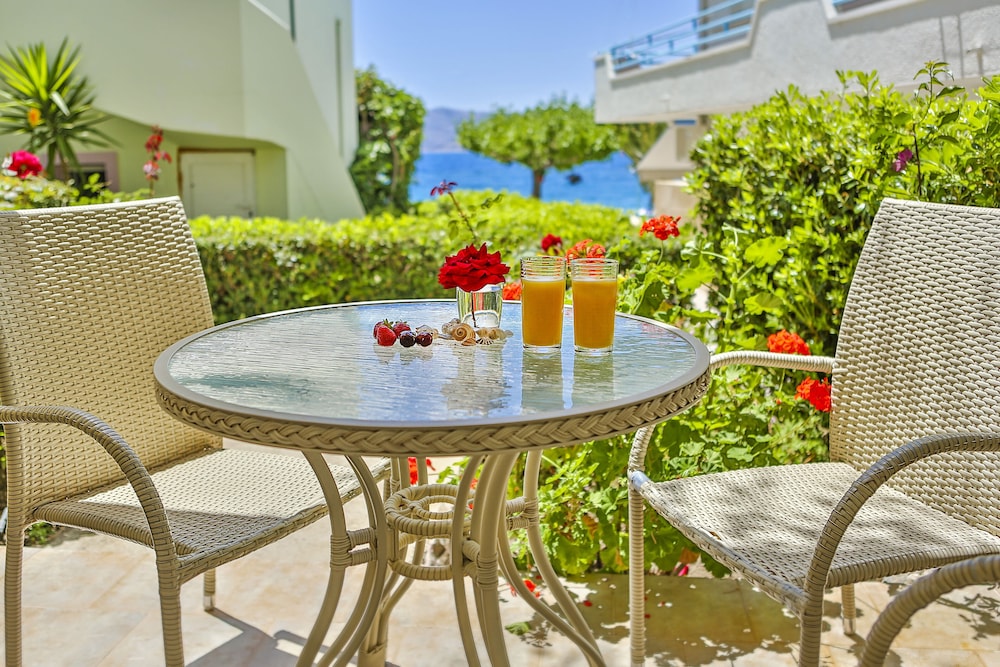 Superior Apartment, Sea View, Ground Floor photo 2