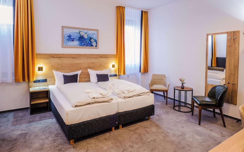 Deluxe Room, 2 Twin Beds - Photo 1