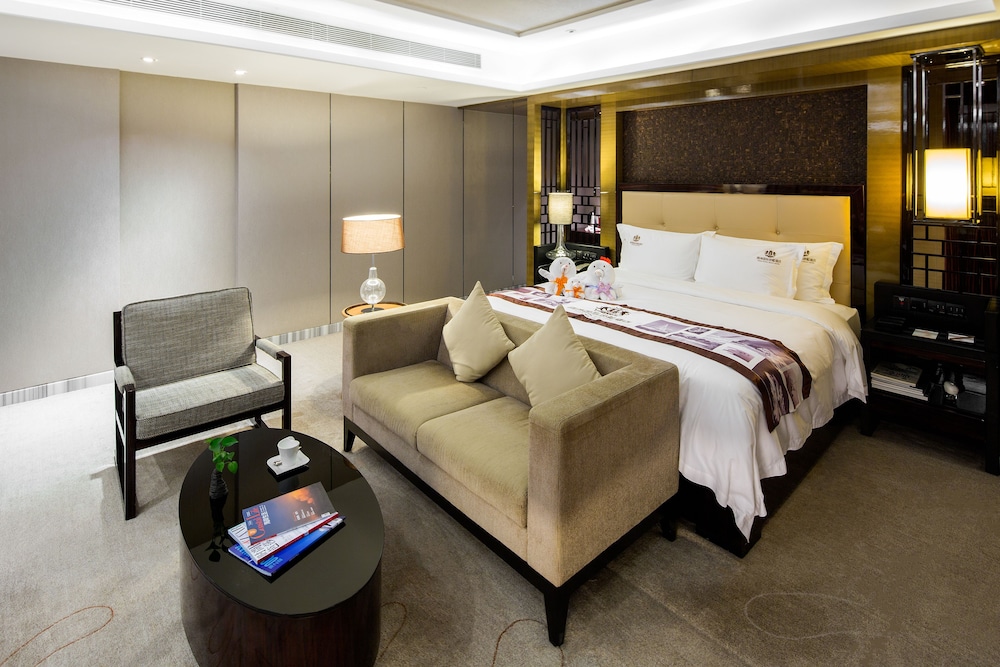 Panoramic Room