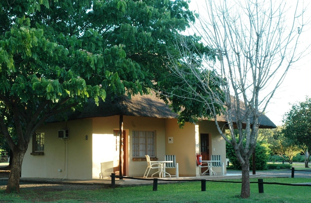 Queen Chalet photo 2