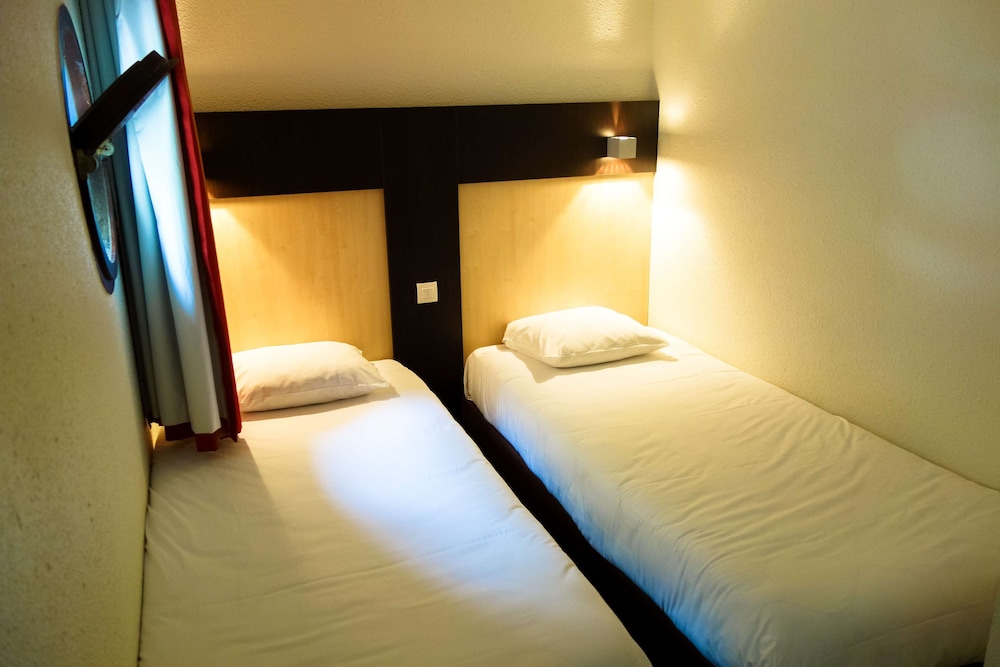 Room, Multiple Beds - Photo 2