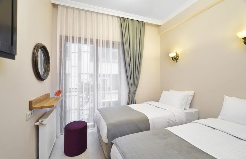 Double or Twin Room photo 2