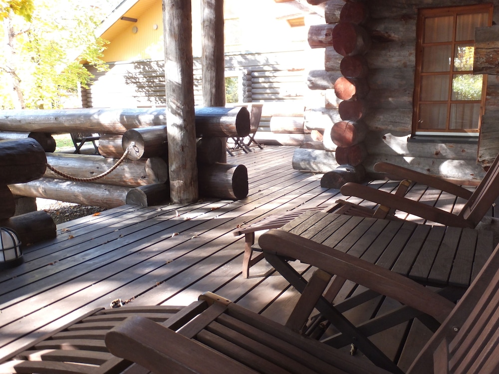 Cottage Silver Pine, Non Smoking with Sauna, Shower Only photo 3