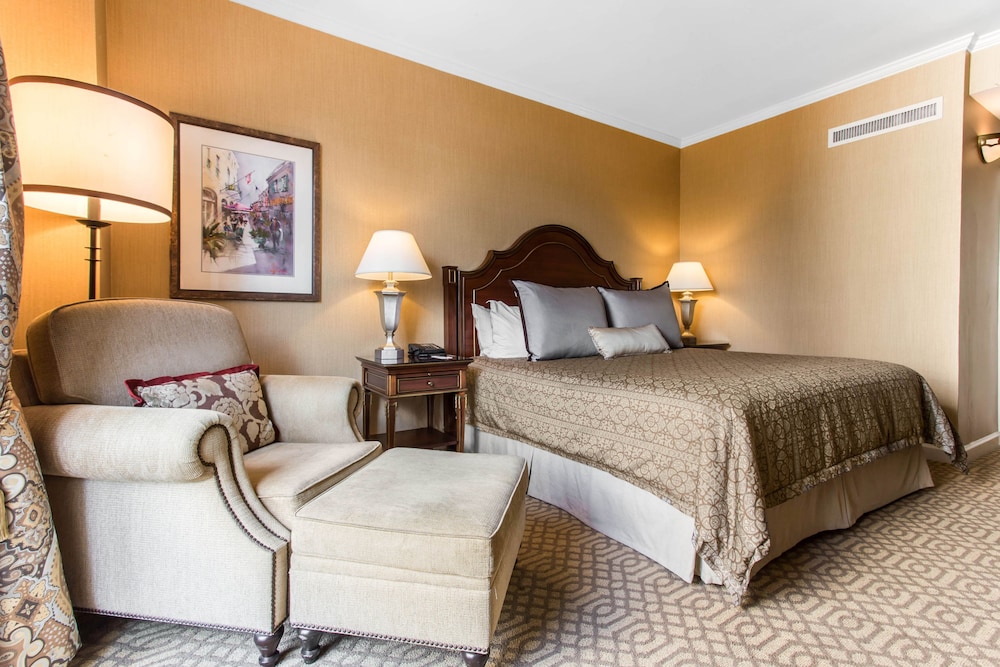 Premier Room, Non Smoking, Balcony - Photo 17