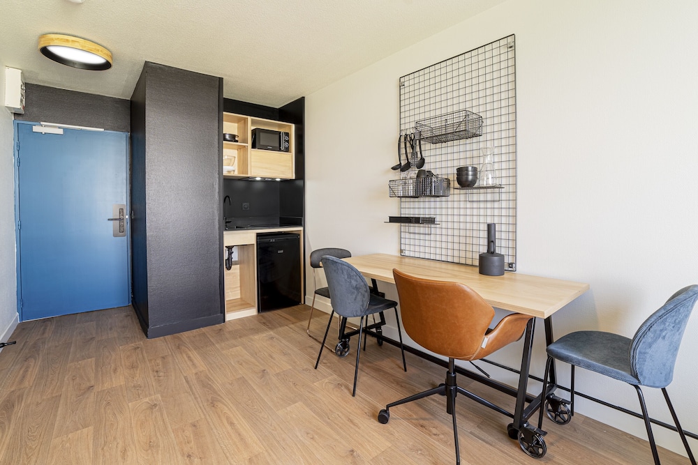 Standard Apartment - Photo 5