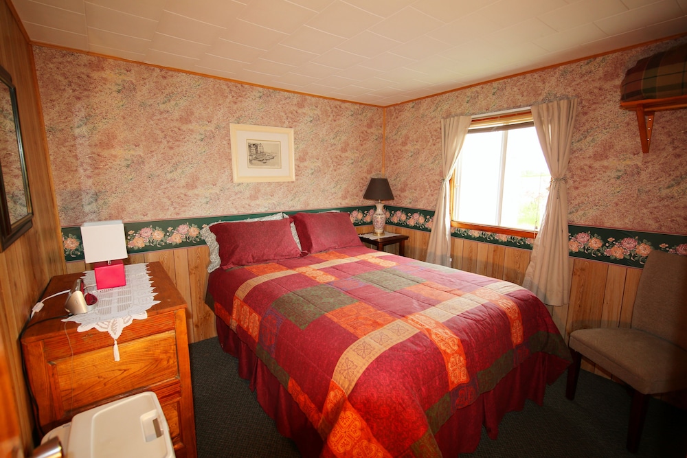 Comfort Cottage, 2 Bedrooms, Private Bathroom, Ocean View