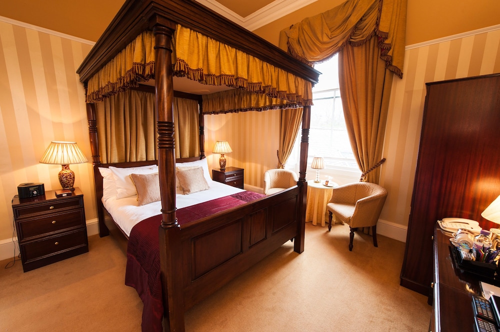 Superior Room (Four Poster) - Photo 4