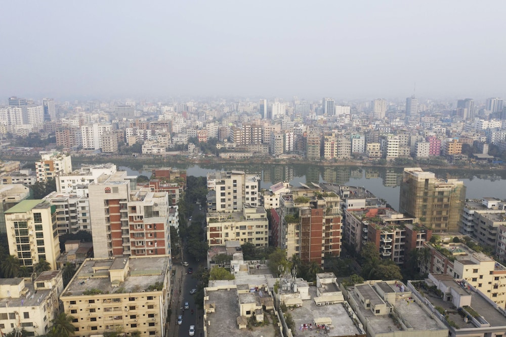 Club Room, 1 King Bed, City View - Photo 10