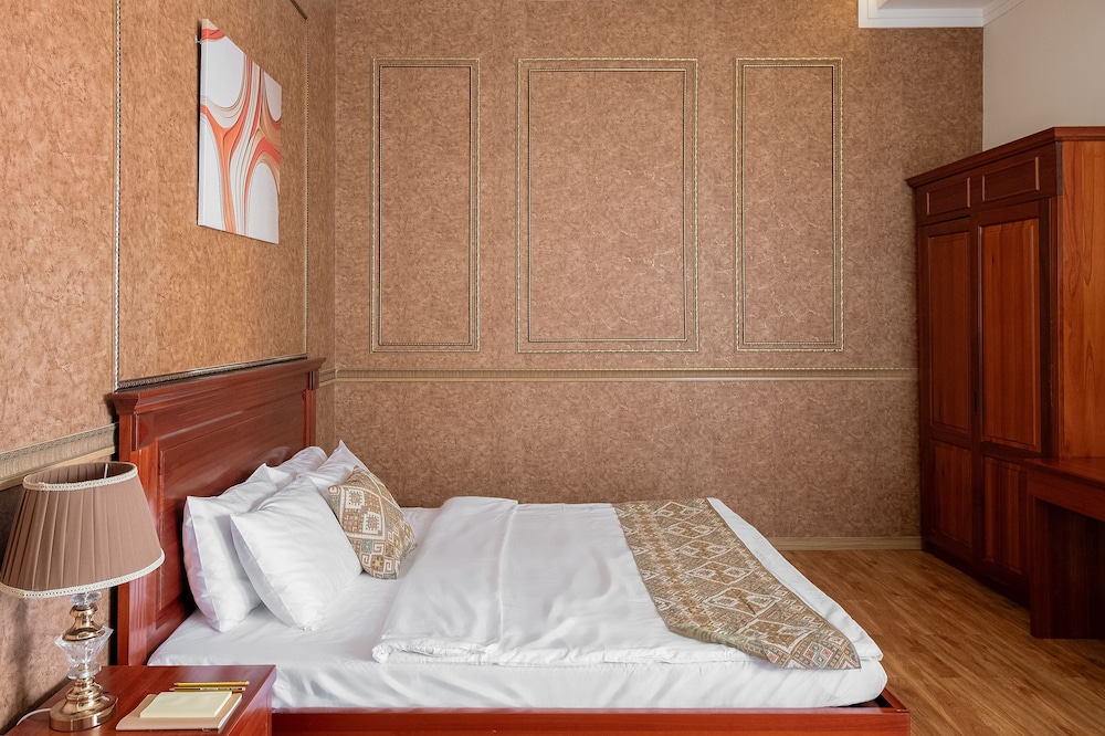 Deluxe Double Room photo 2