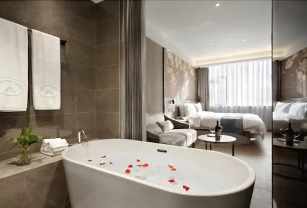 Deluxe Double Room - Photo 2