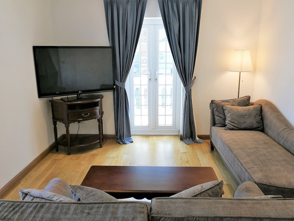 Classical Suite photo 2