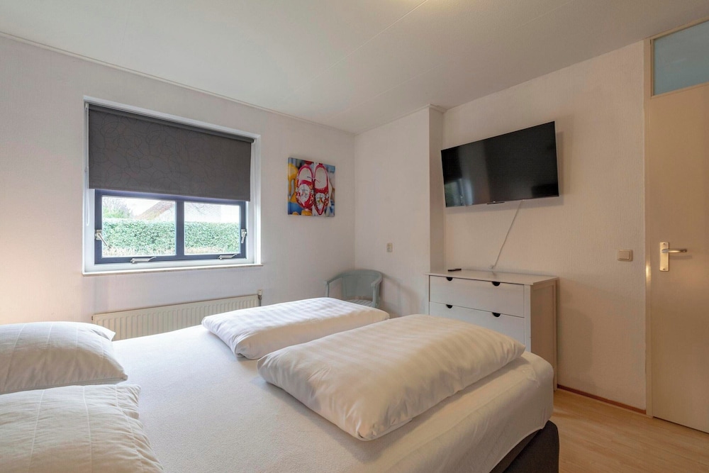 Villa photo 2