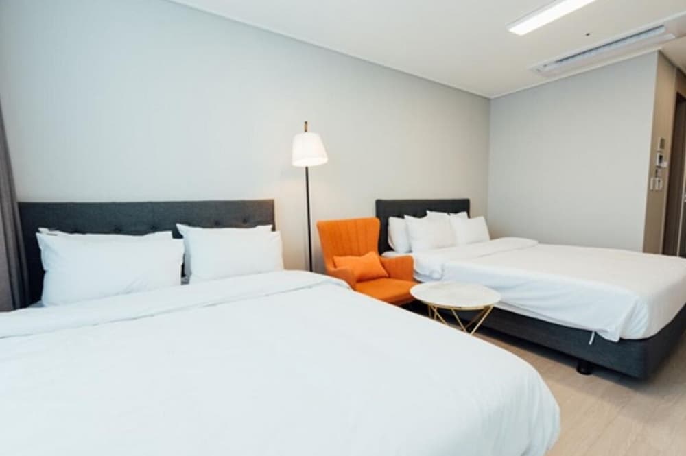 Family Double Room - Photo 3