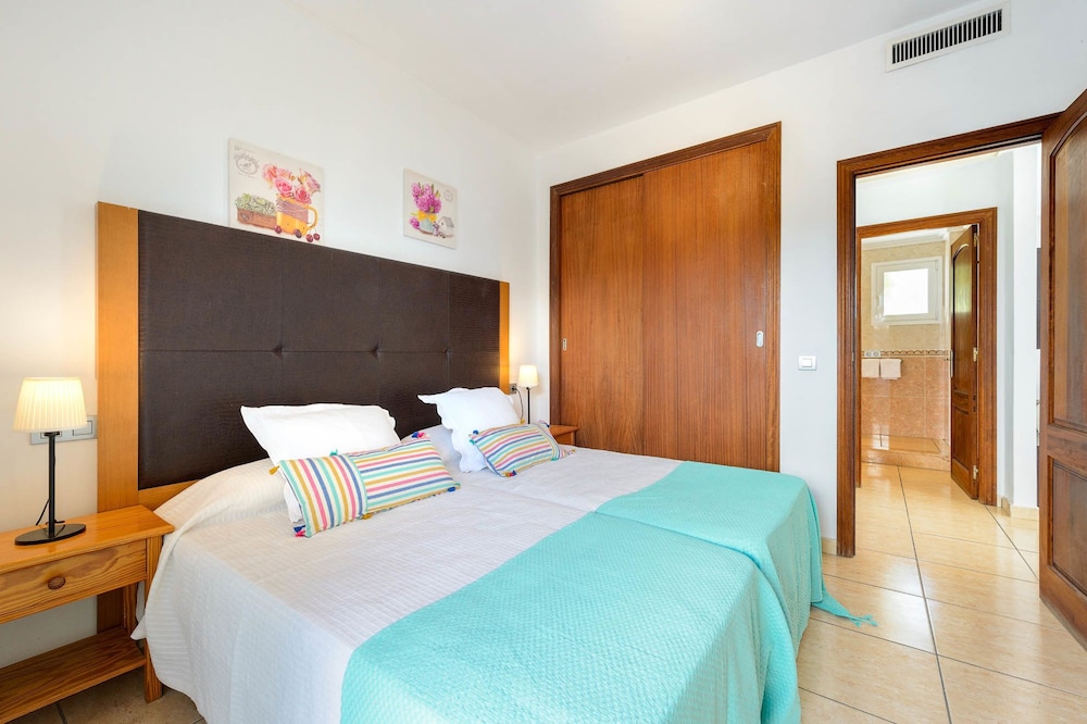 Villa, 4 Dormitorios