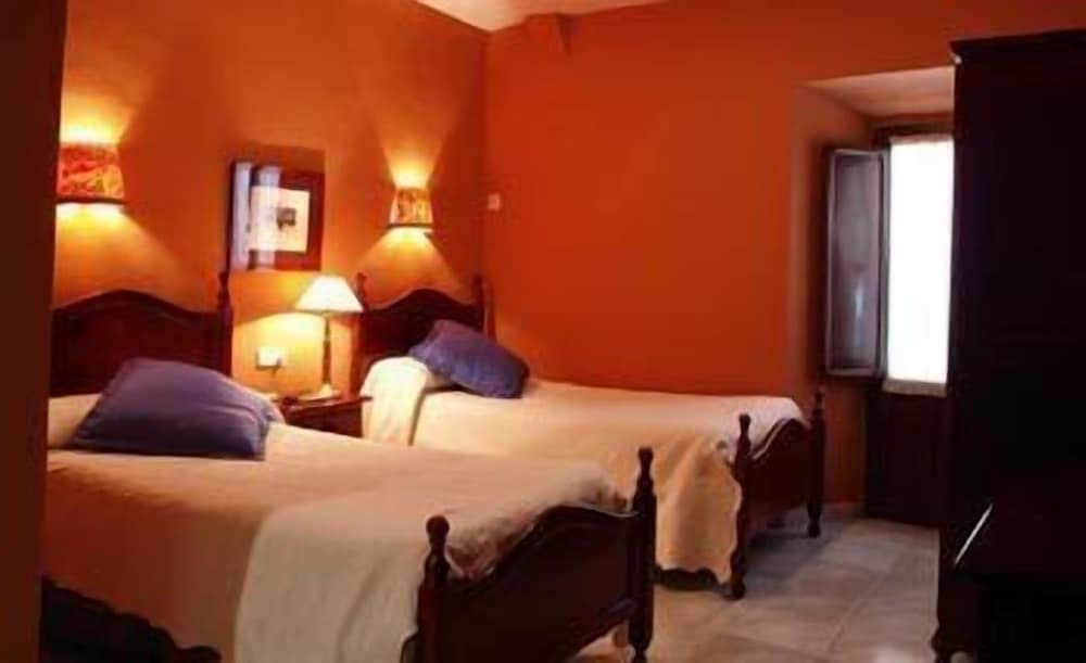 Single Room photo 2