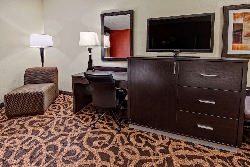 Room, Accessible photo 3