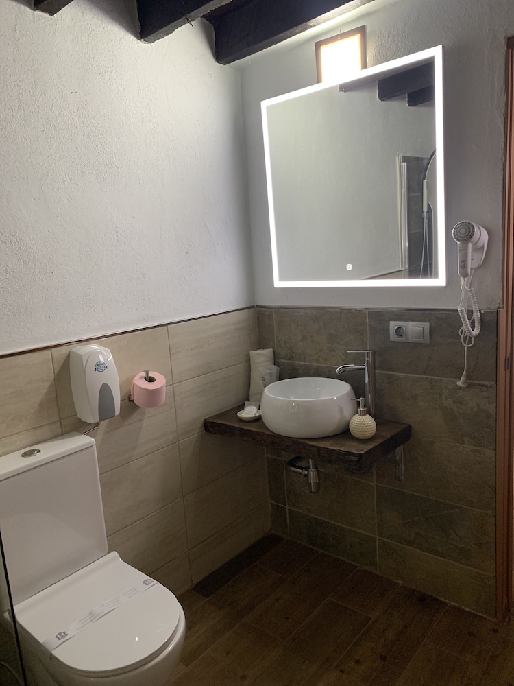 Exclusive Room - Photo 17