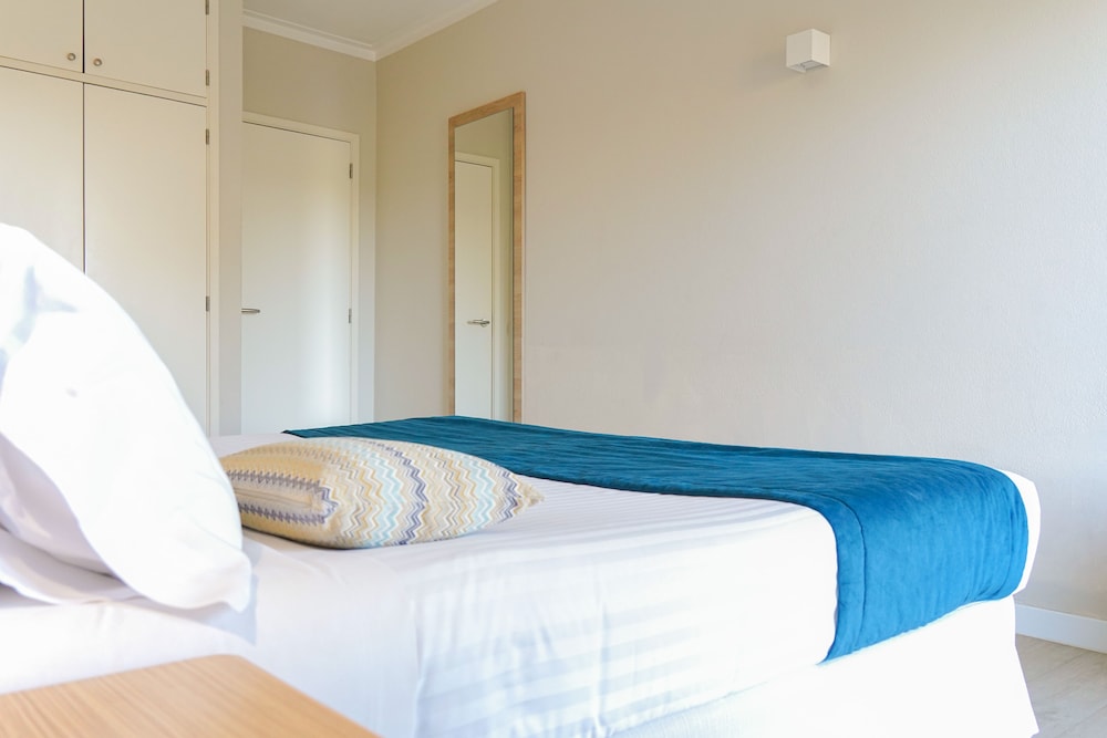 Family Apartment, 1 Bedroom, Pool View - Photo 3