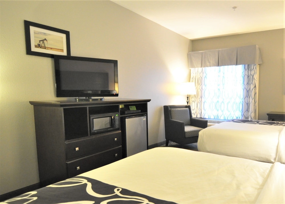 Room, 2 Queen Beds, Non Smoking - Photo 3