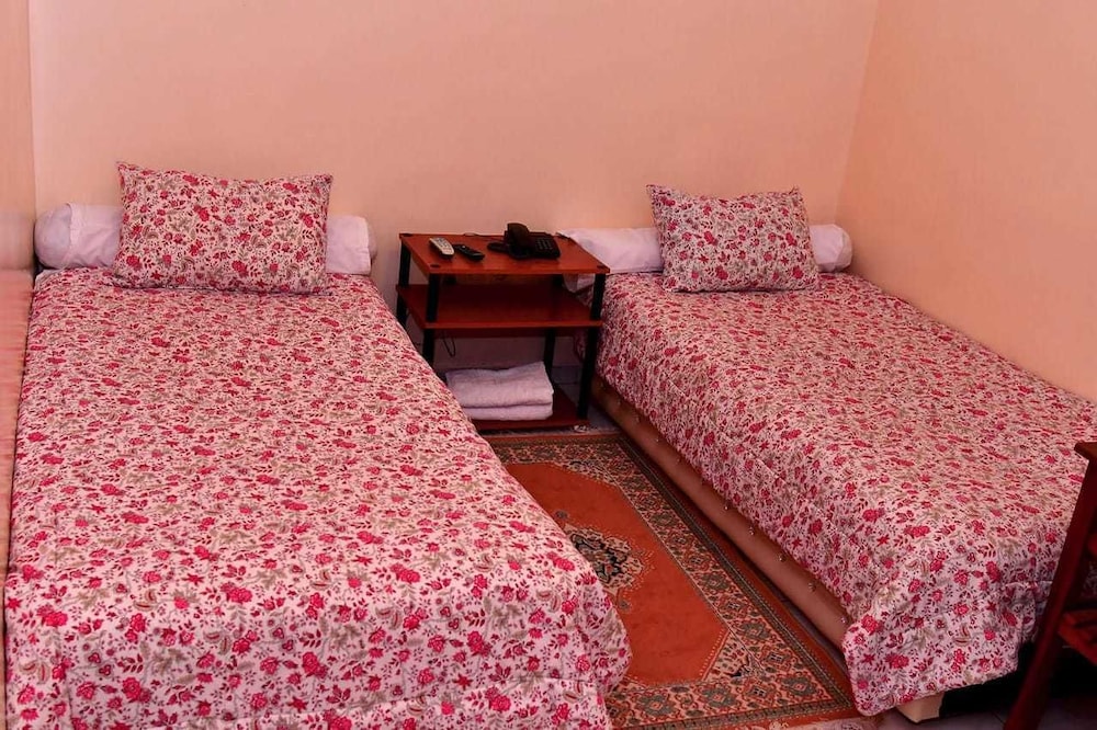 Classic Triple Room, 3 Twin Beds, Non Smoking photo 3