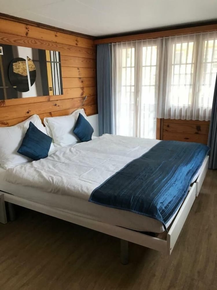 Economy Double Room with shared Bathroom
